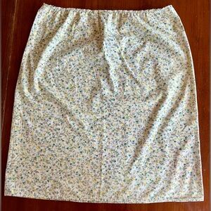 J Crew 100% cotton knee-length skirt, size 12, cream with small leaf pattern